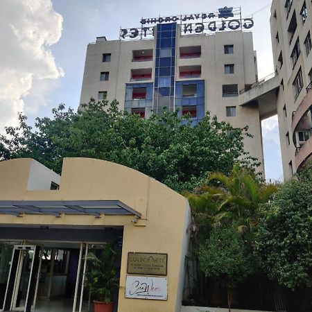 Royal Orchid Golden Suites Pune Exterior foto