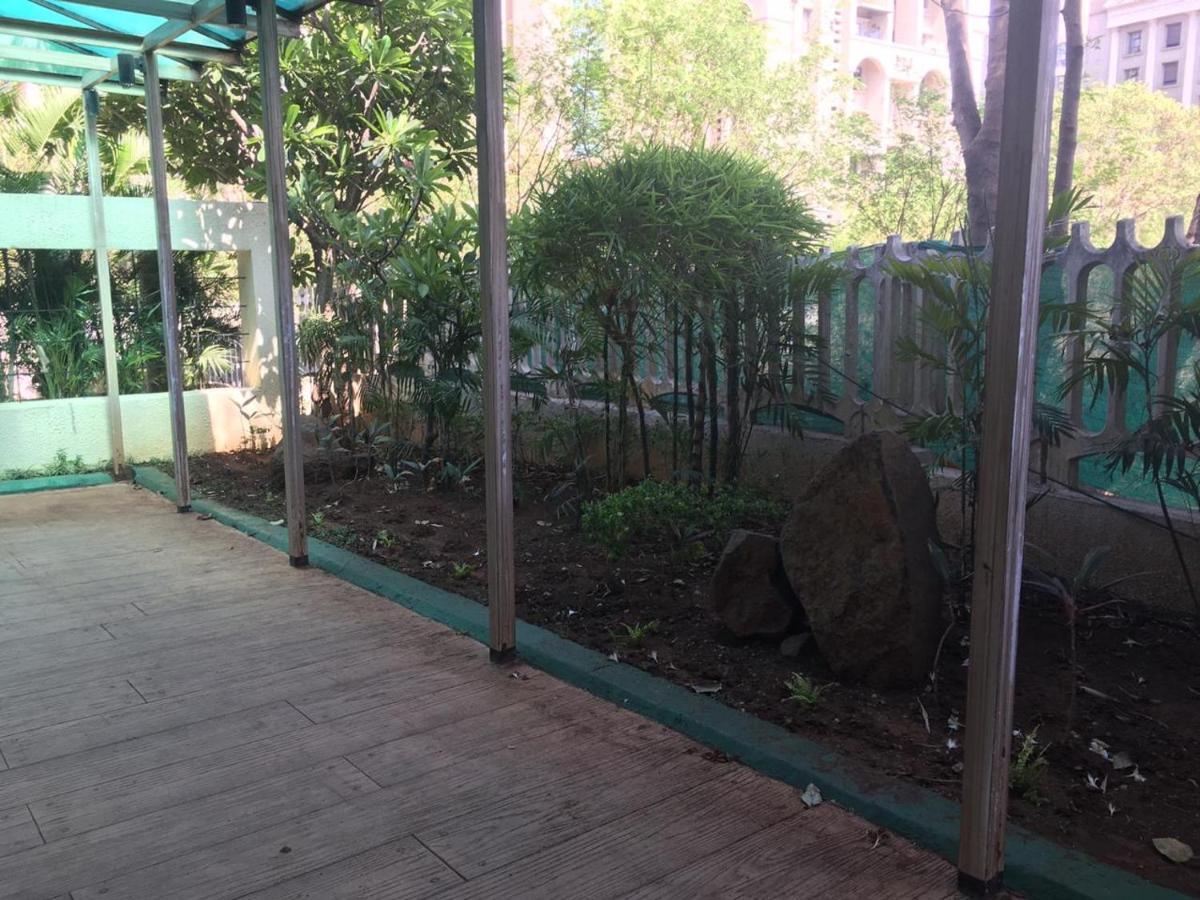 Royal Orchid Golden Suites Pune Exterior foto